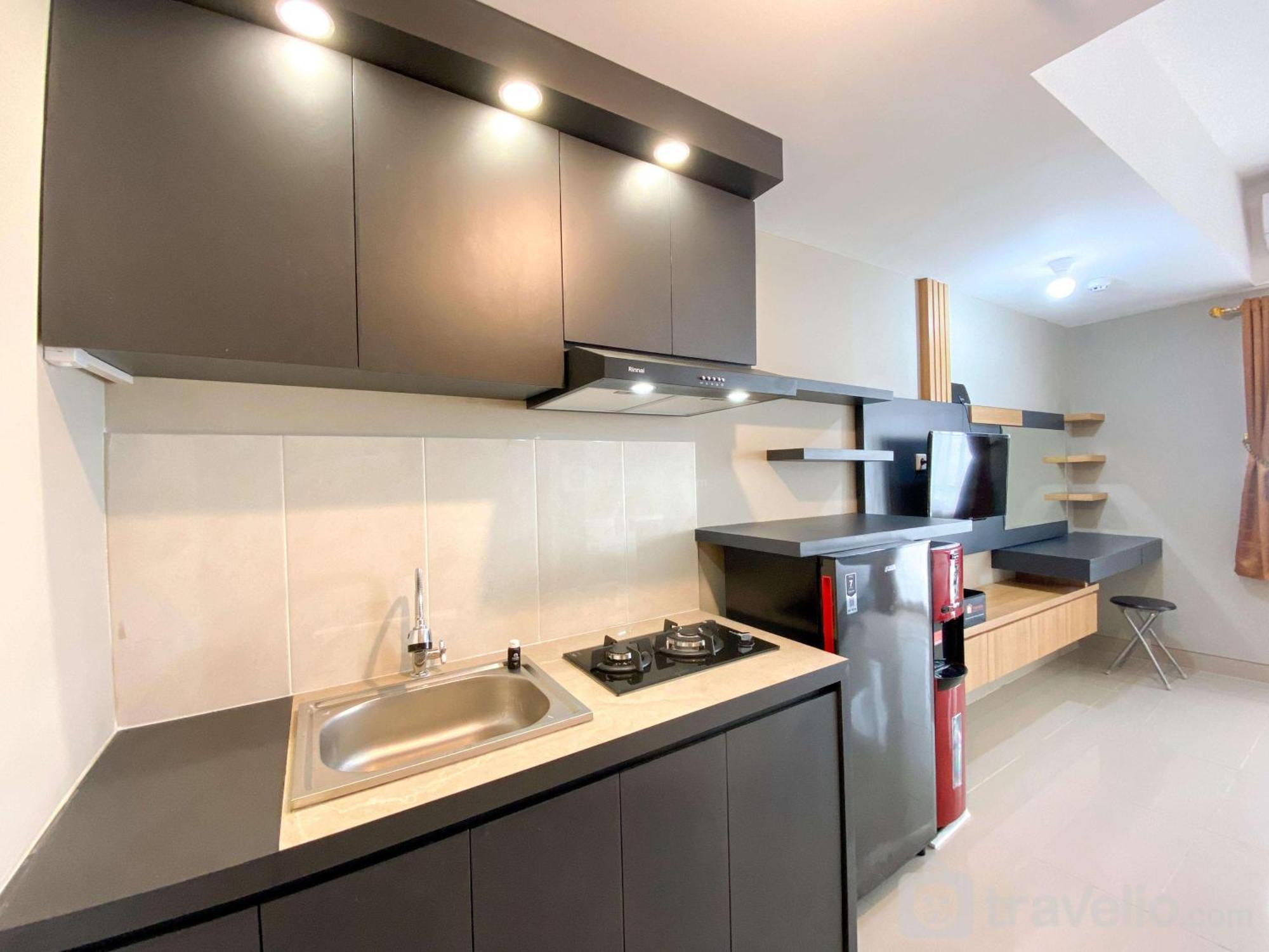 Comfy At Gateway Park Lrt By Travelio Apartemen Bekasi
