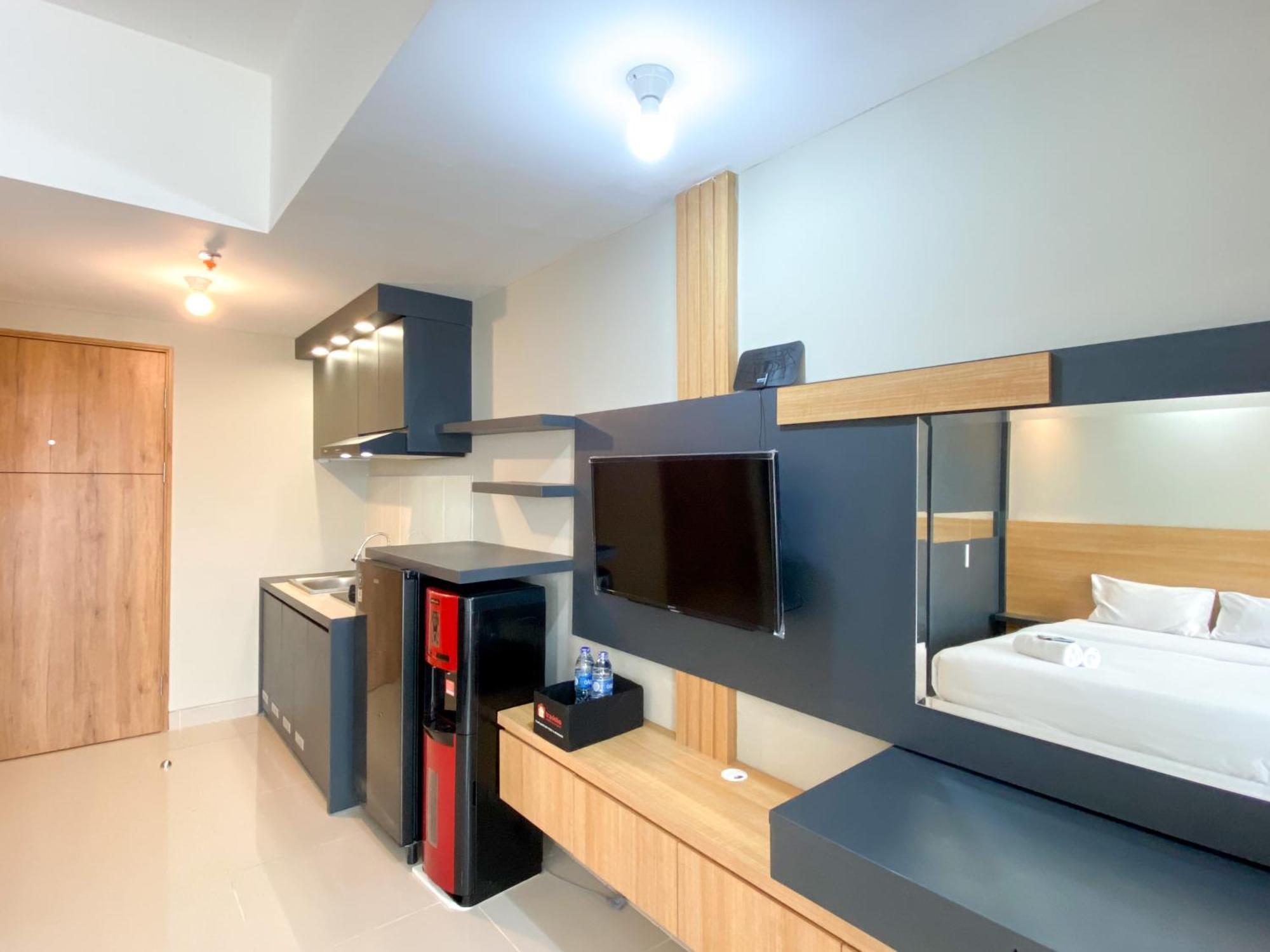 Apartemen Comfy At Gateway Park Lrt By Travelio